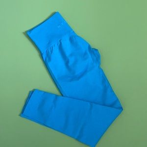 bright blue nvgtn curve legging